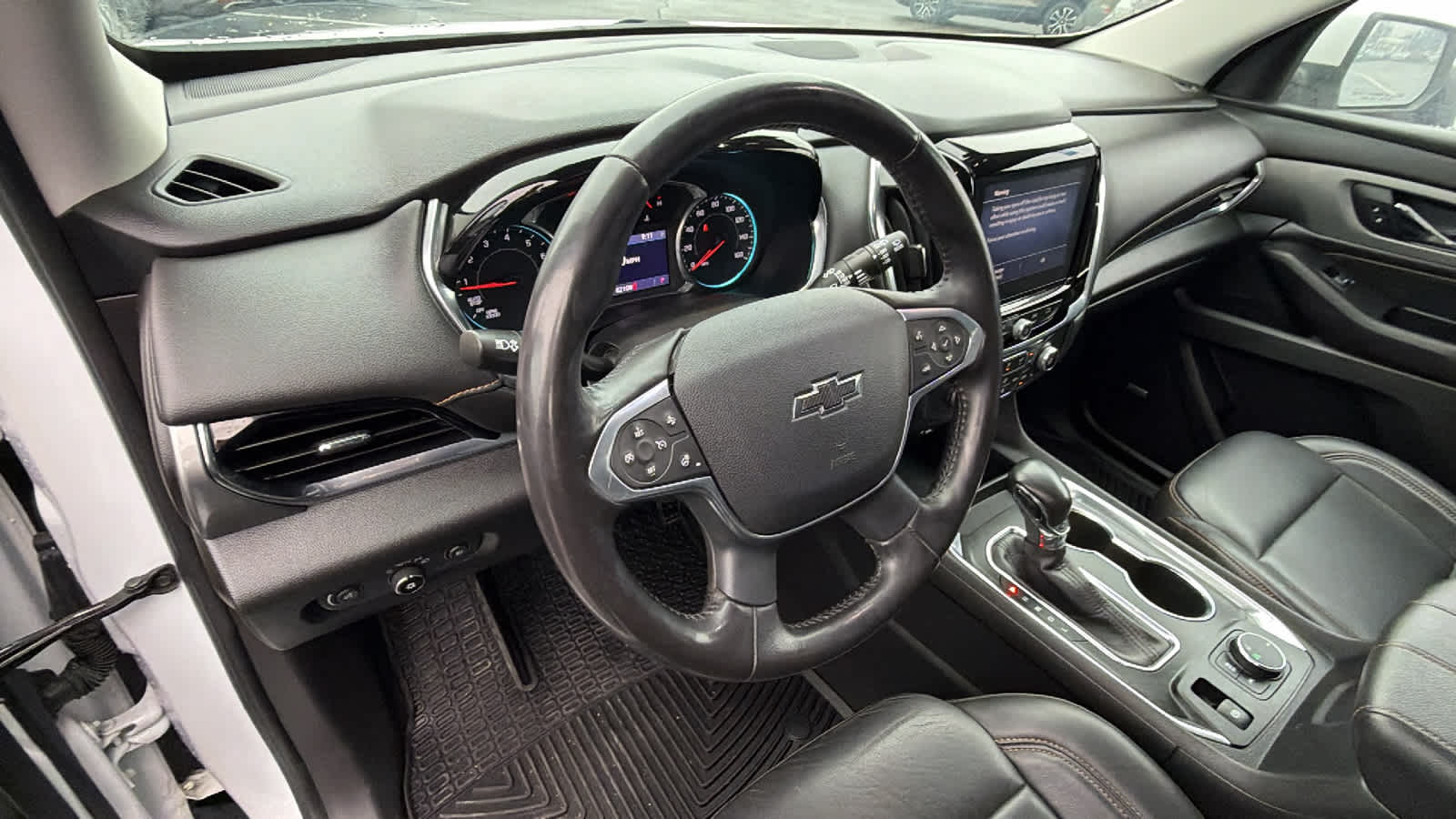 Thumbnail: 2021 Chevrolet Traverse - 10