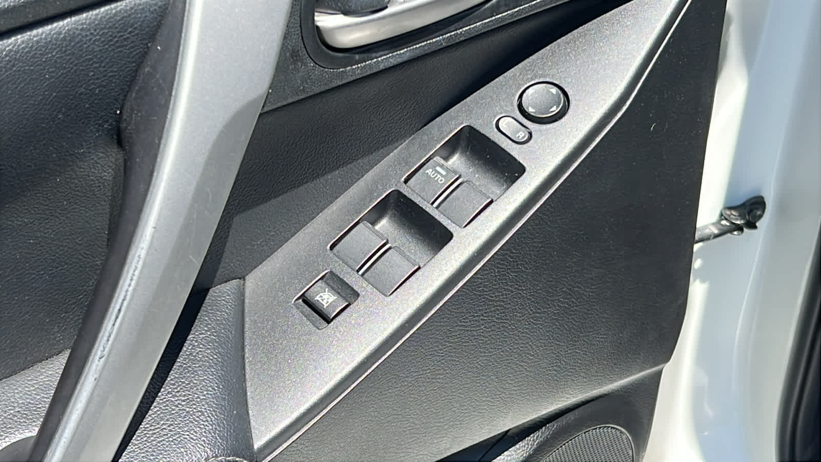 Thumbnail: 2012 Mazda Mazda3 - 22