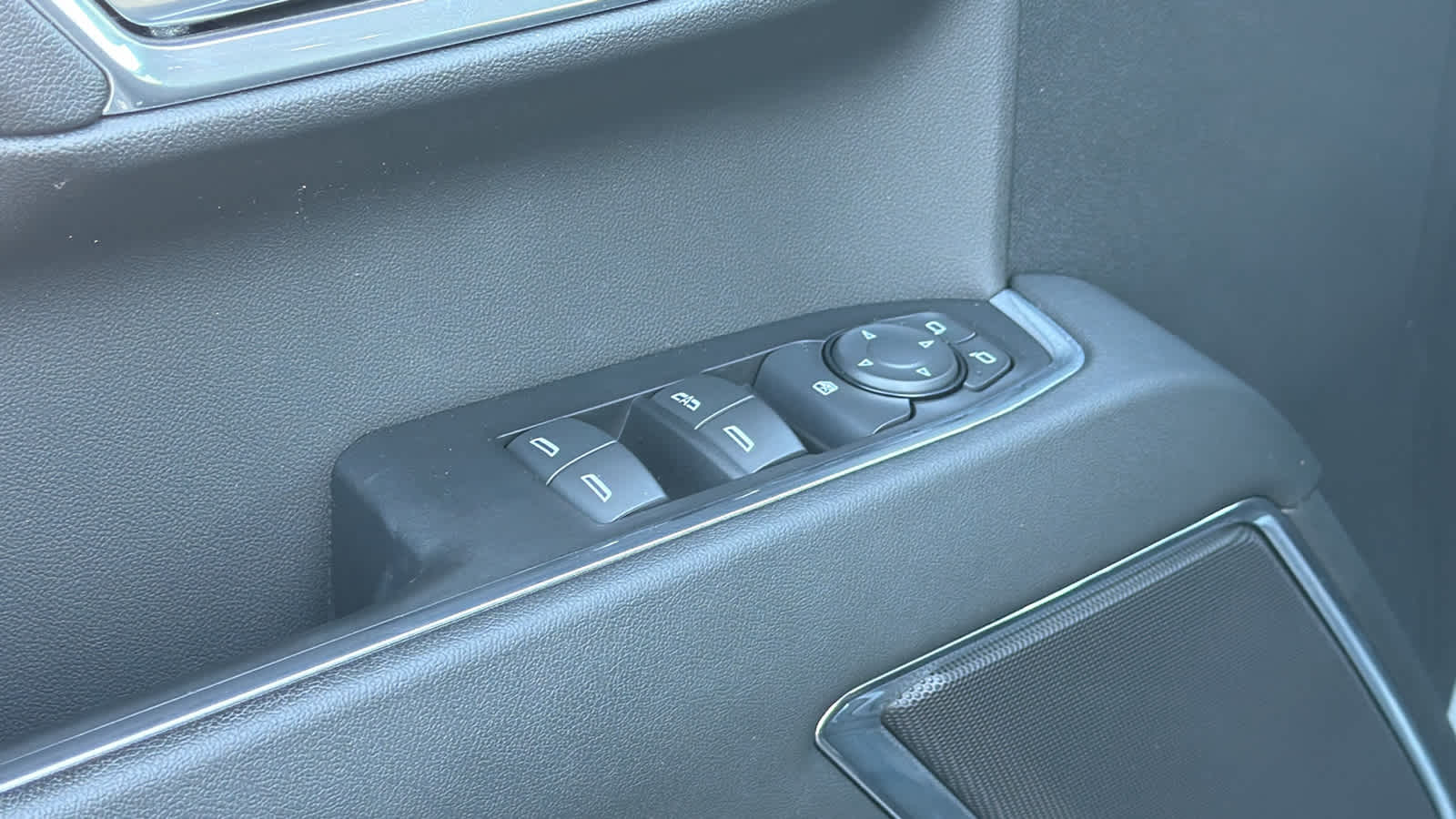 Thumbnail: 2024 GMC Sierra 1500 - 22