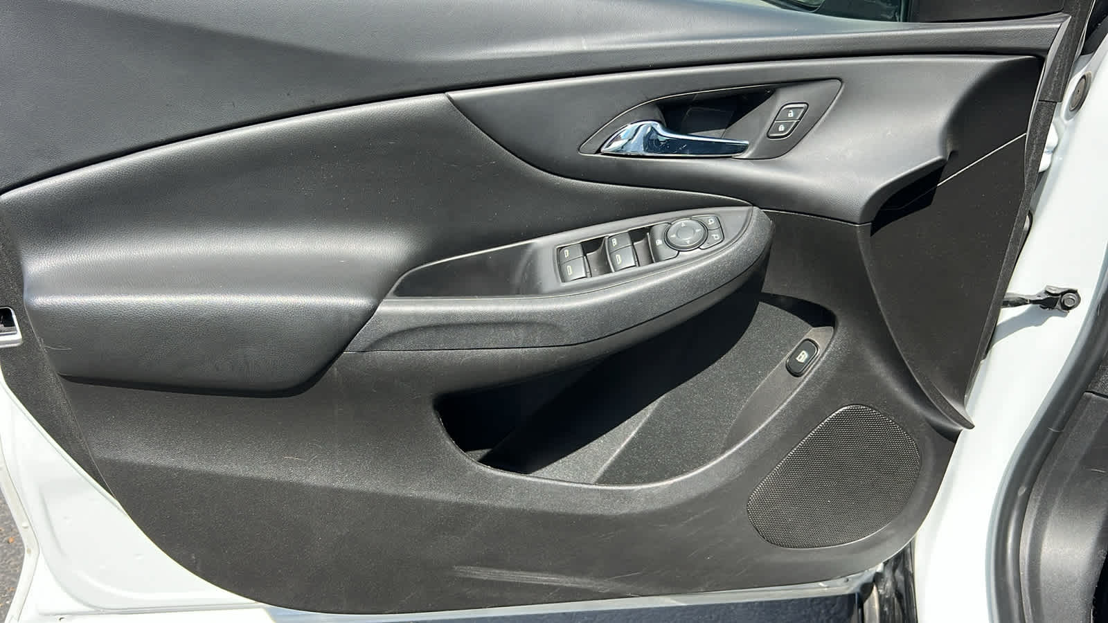 Thumbnail: 2018 Chevrolet Volt - 23