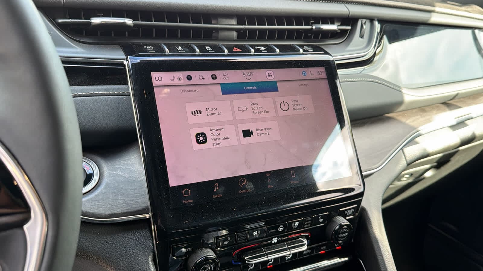 Thumbnail: 2024 Jeep Grand Cherokee - 14