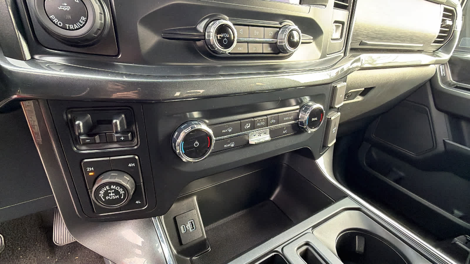 Thumbnail: 2022 Ford F-150 - 12