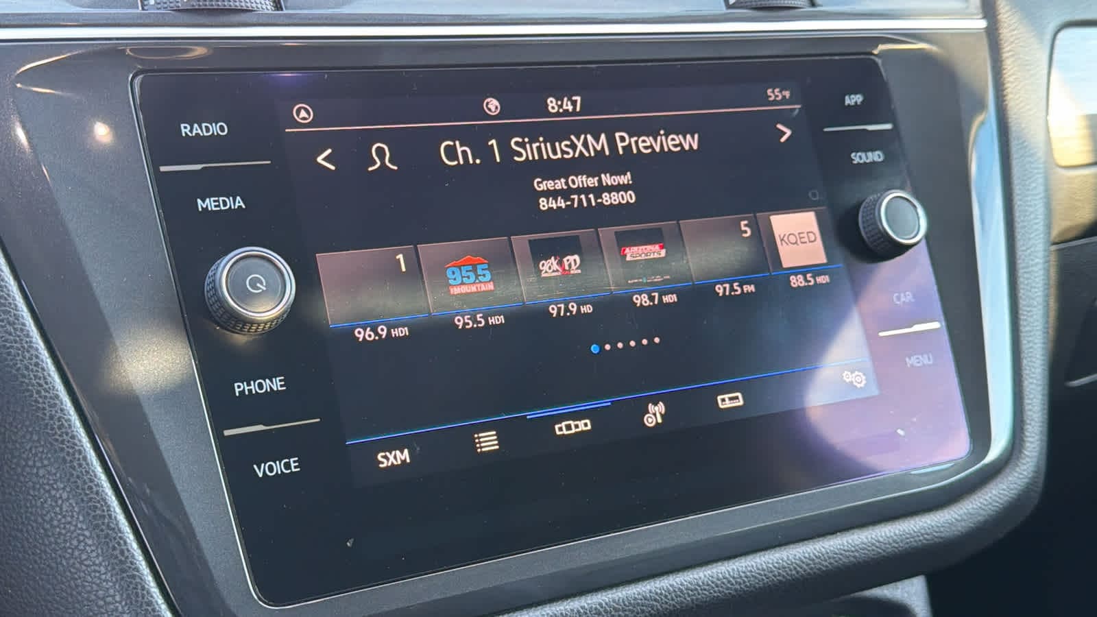 Thumbnail: 2021 Volkswagen Tiguan - 14