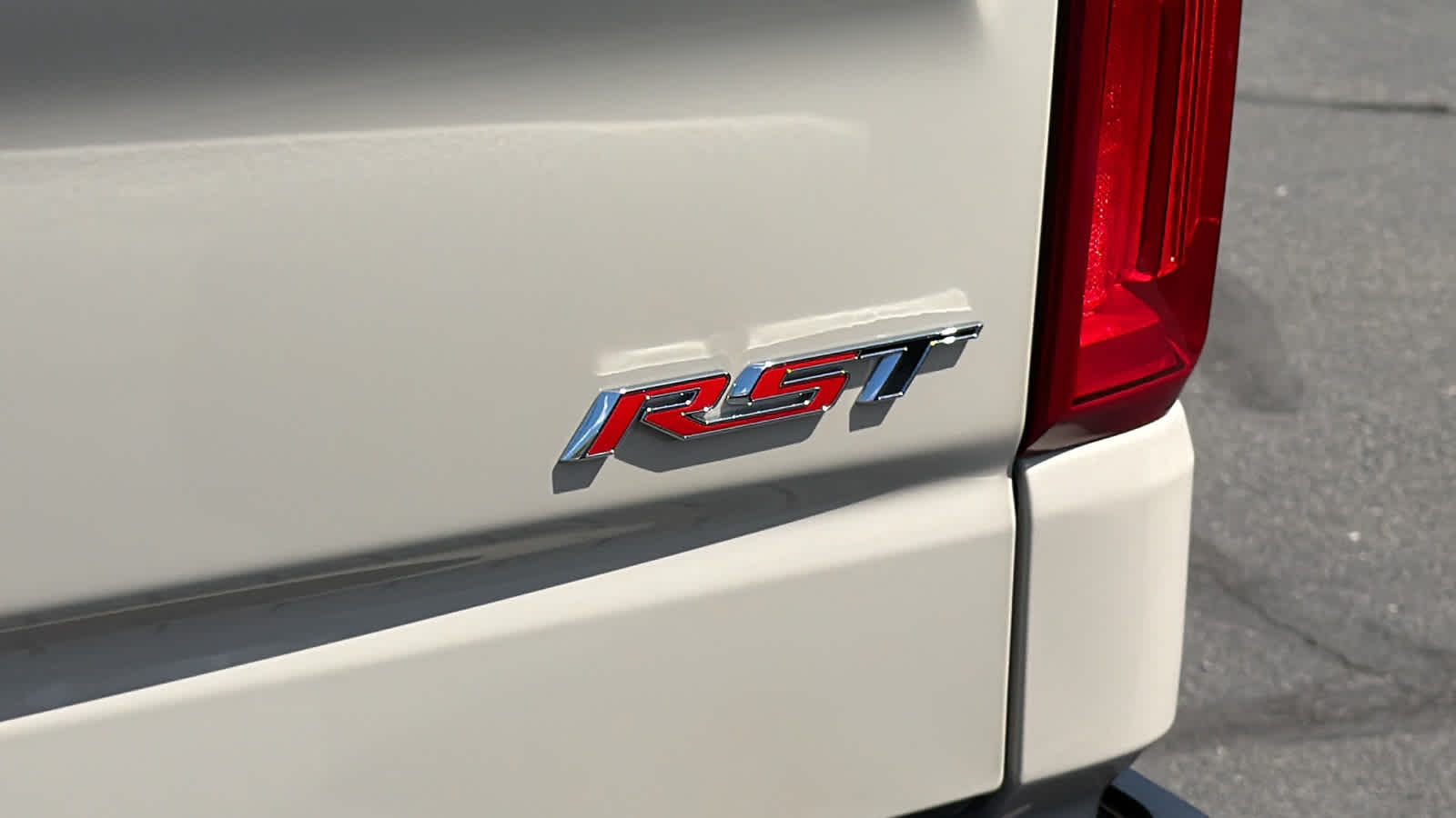 Thumbnail: 2026 Chevrolet Silverado 1500 - 27
