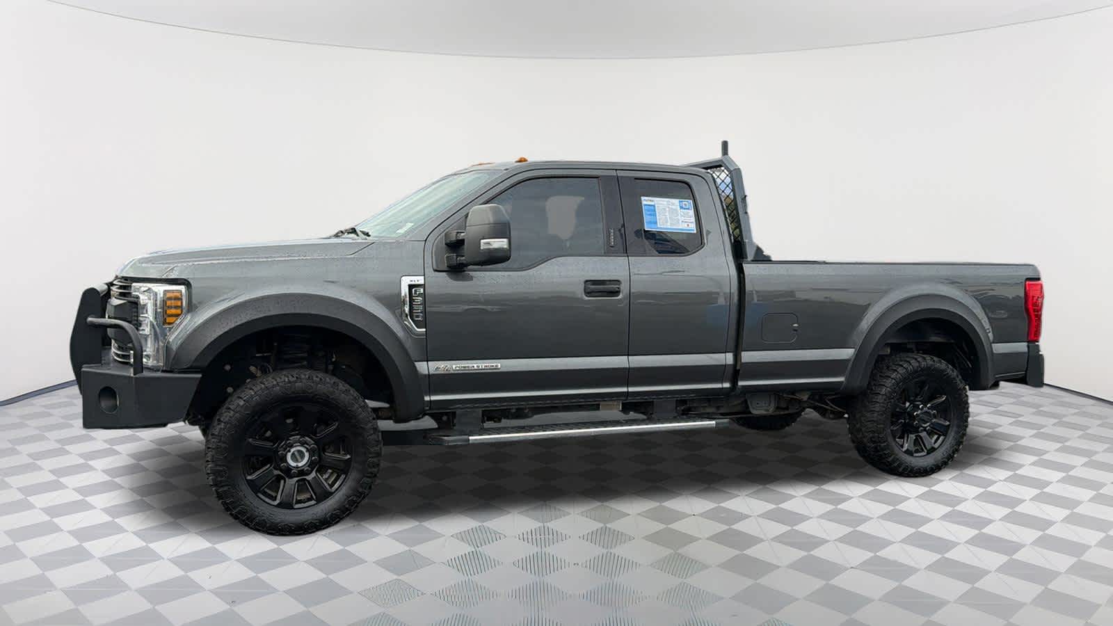 Thumbnail: 2019 Ford Econoline - 8