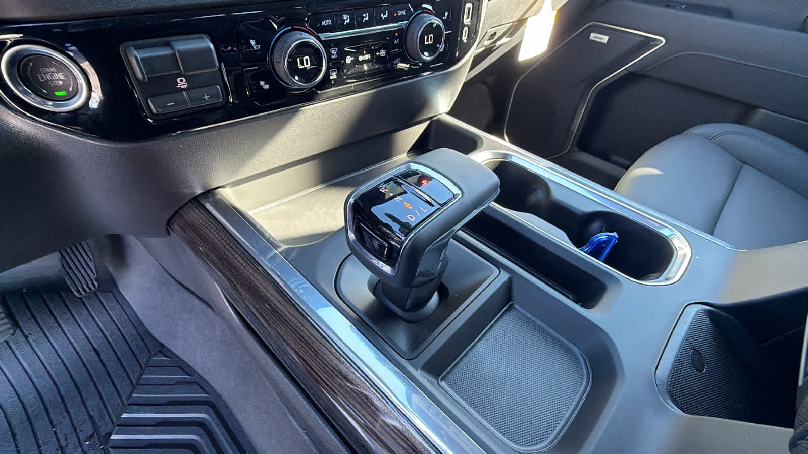 Thumbnail: 2026 Chevrolet Silverado 1500 - 13