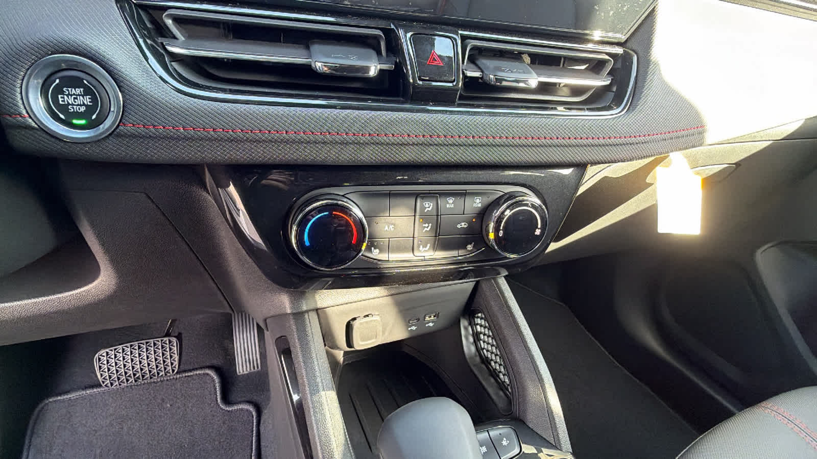 Thumbnail: 2026 Chevrolet TrailBlazer - 14