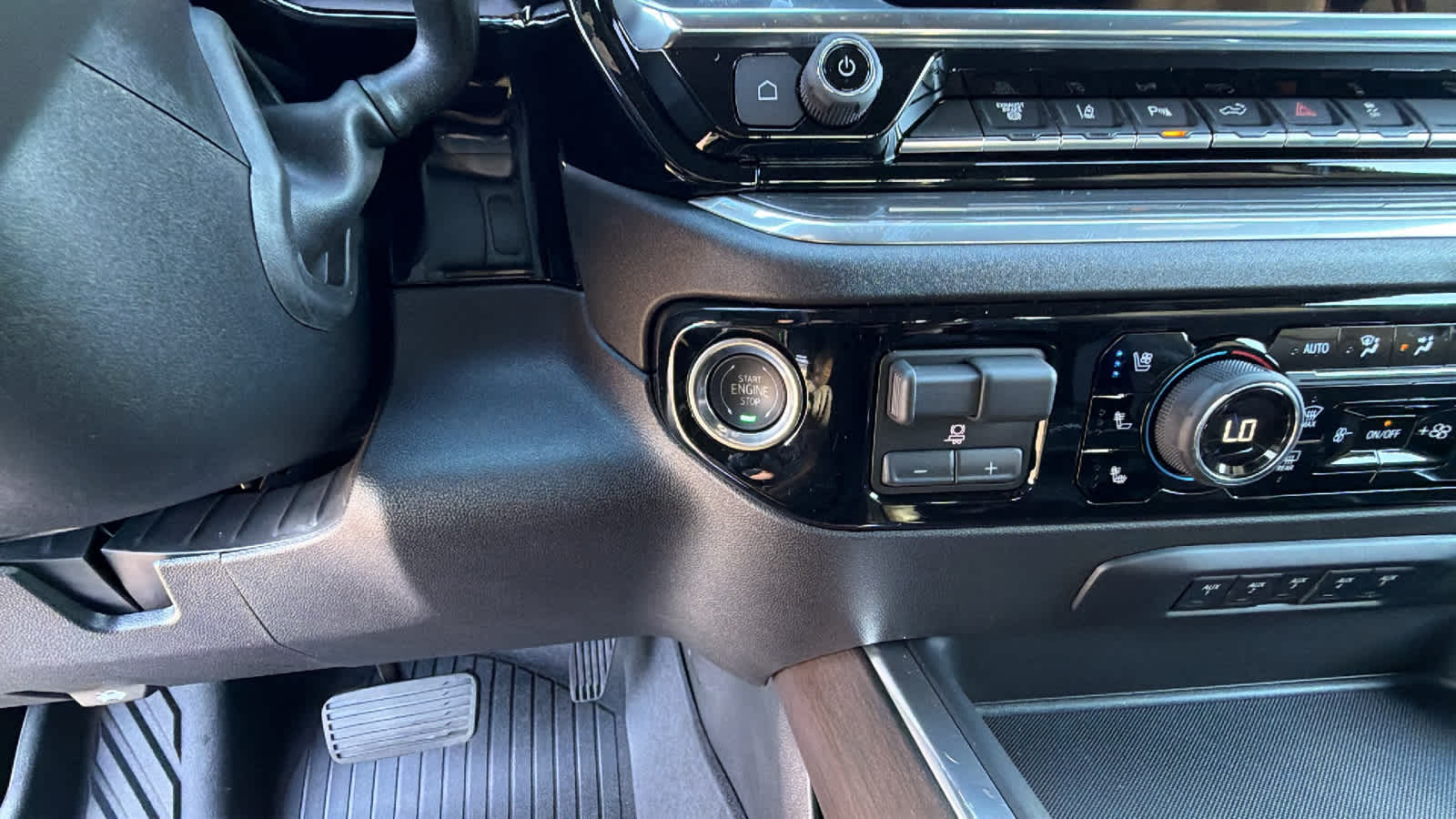 Thumbnail: 2026 Chevrolet Silverado 2500 - 17