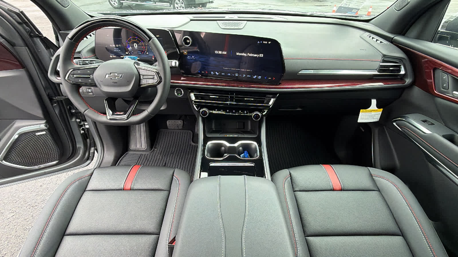 Thumbnail: 2026 Chevrolet Traverse - 26