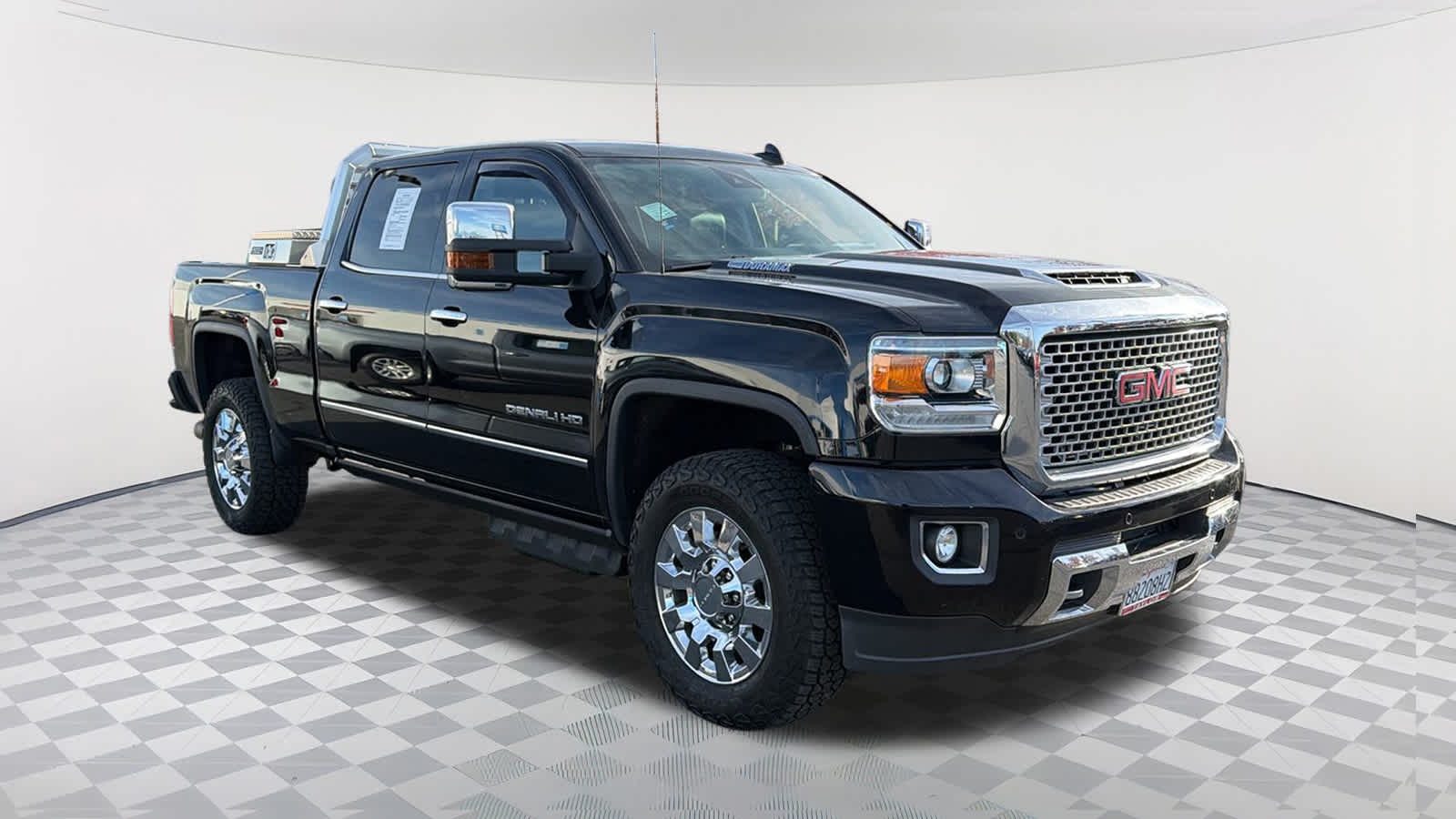 2017 Gmc Sierra 2500 HD Denali photo 3