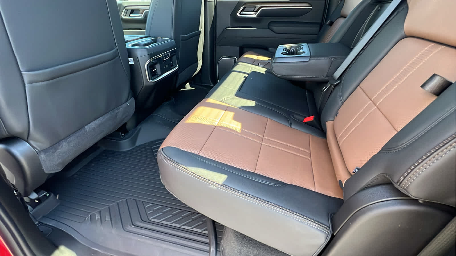 Thumbnail: 2025 Chevrolet Silverado 2500 - 24