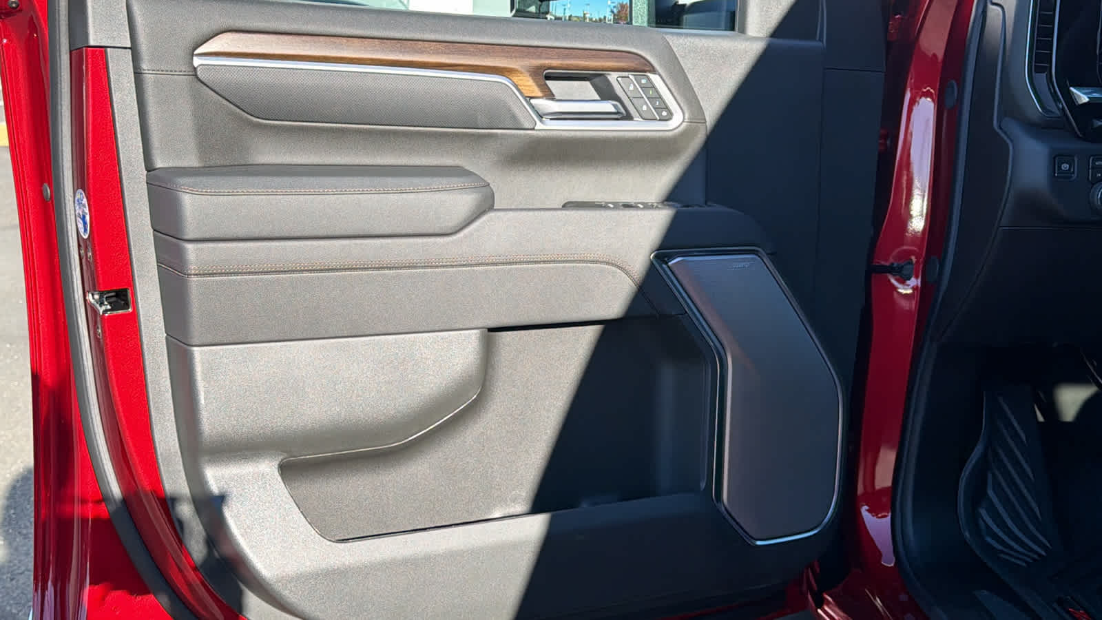 Thumbnail: 2026 Chevrolet Silverado 2500 - 23