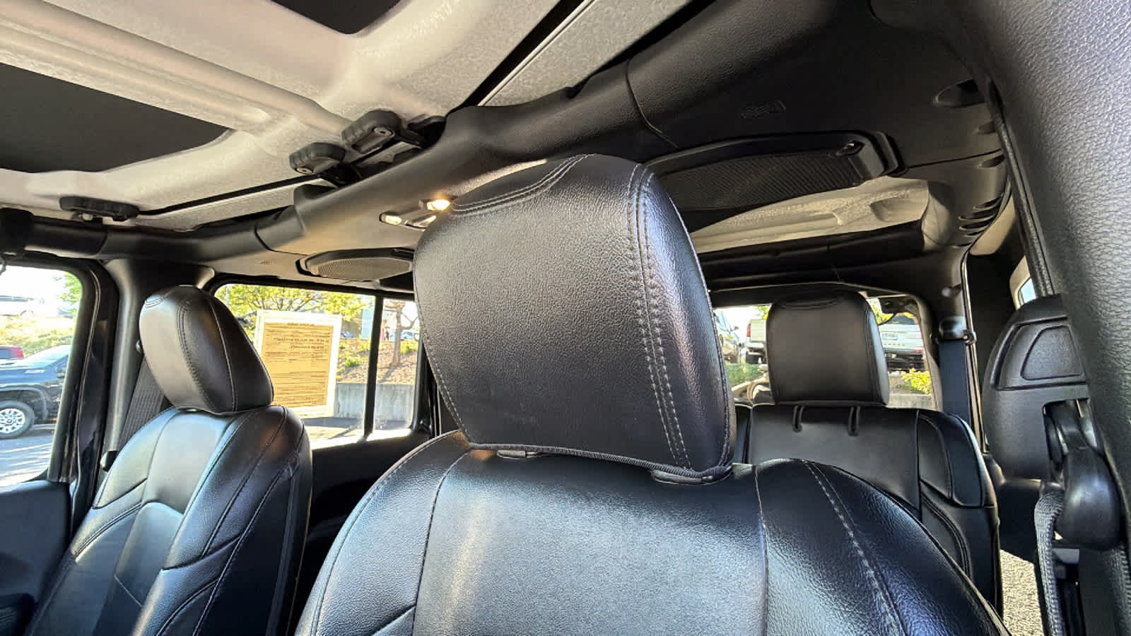 Thumbnail: 2021 Jeep Wrangler - 11