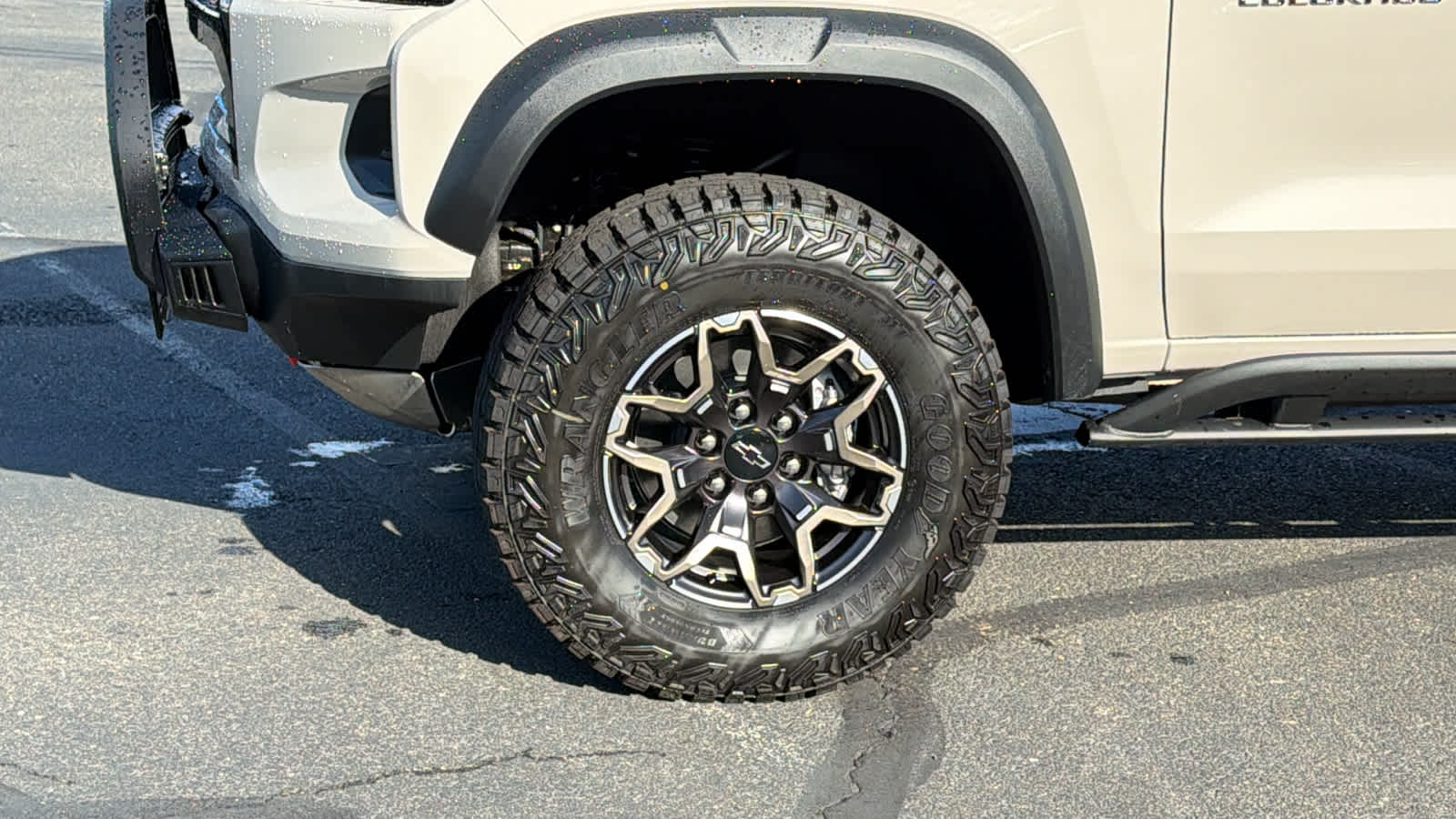 Thumbnail: 2026 Chevrolet Colorado - 9