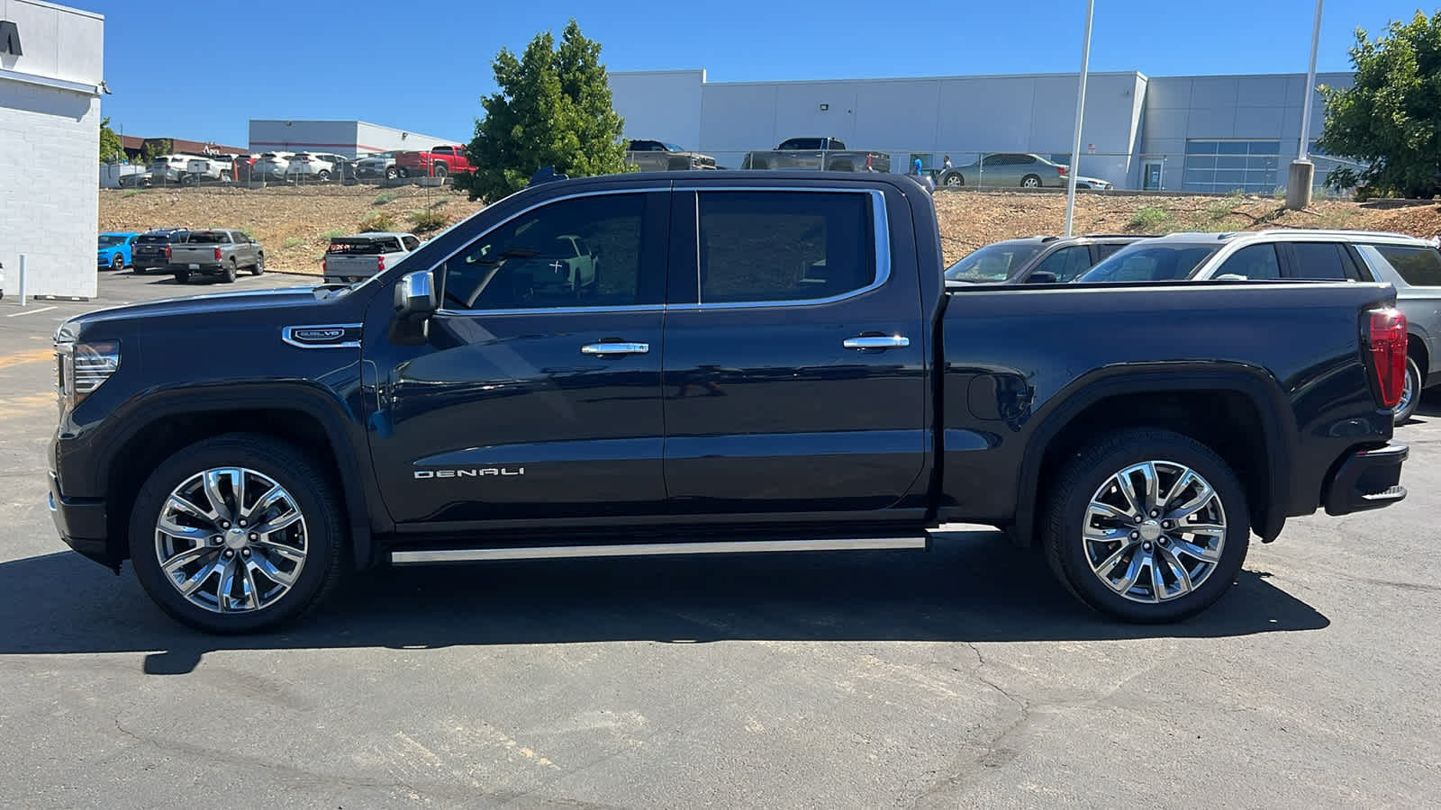 Thumbnail: 2024 GMC Sierra 1500 - 8