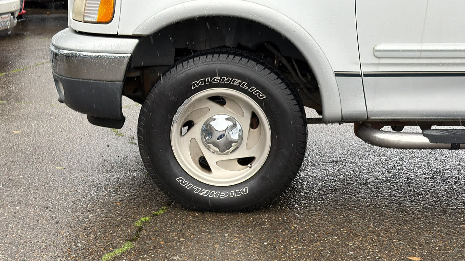 Thumbnail: 2000 Ford F-150 - 9