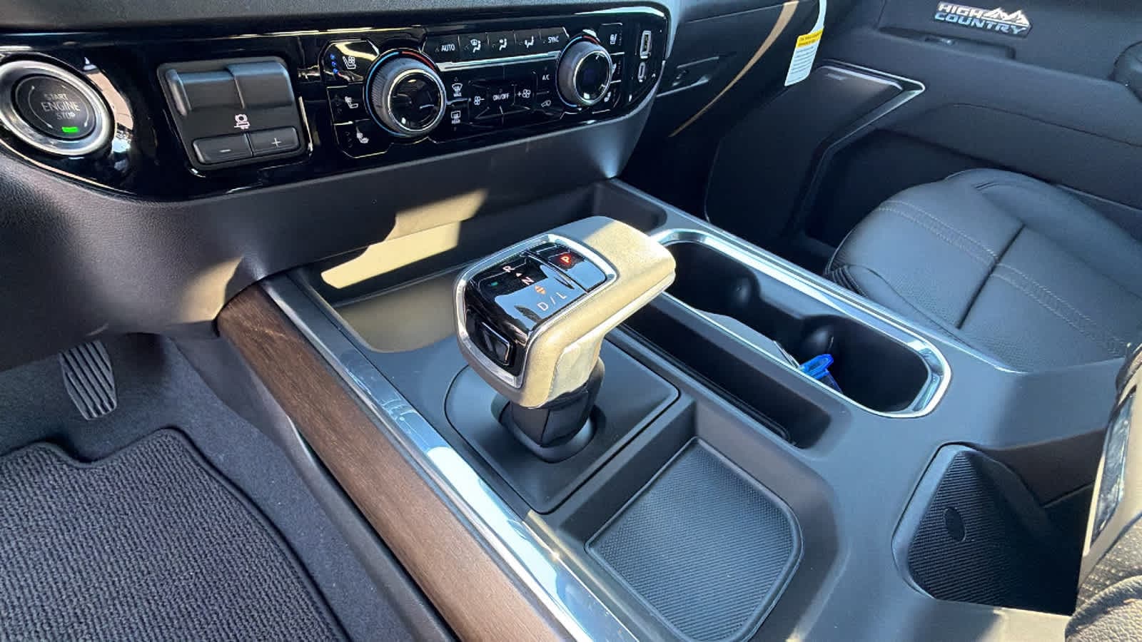 Thumbnail: 2026 Chevrolet Silverado 1500 - 13