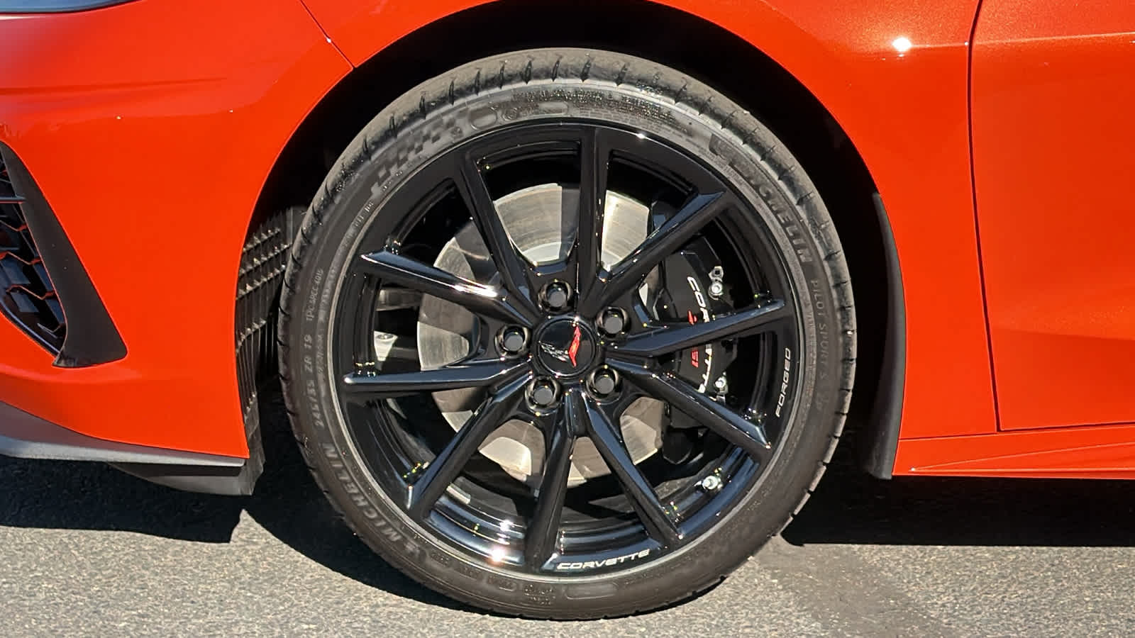 2027 Chevrolet Corvette 2LT - Photo 9