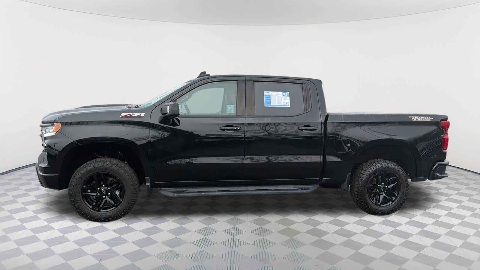 Thumbnail: 2022 Chevrolet Silverado 1500 - 8