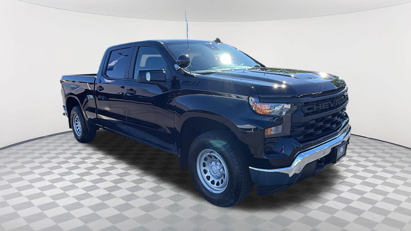 Thumbnail: 2026 Chevrolet Silverado 1500 - 3