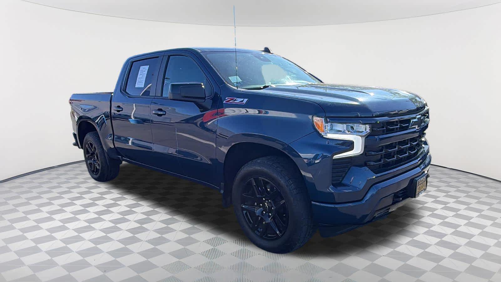 Thumbnail: 2022 Chevrolet Silverado 1500 - 3