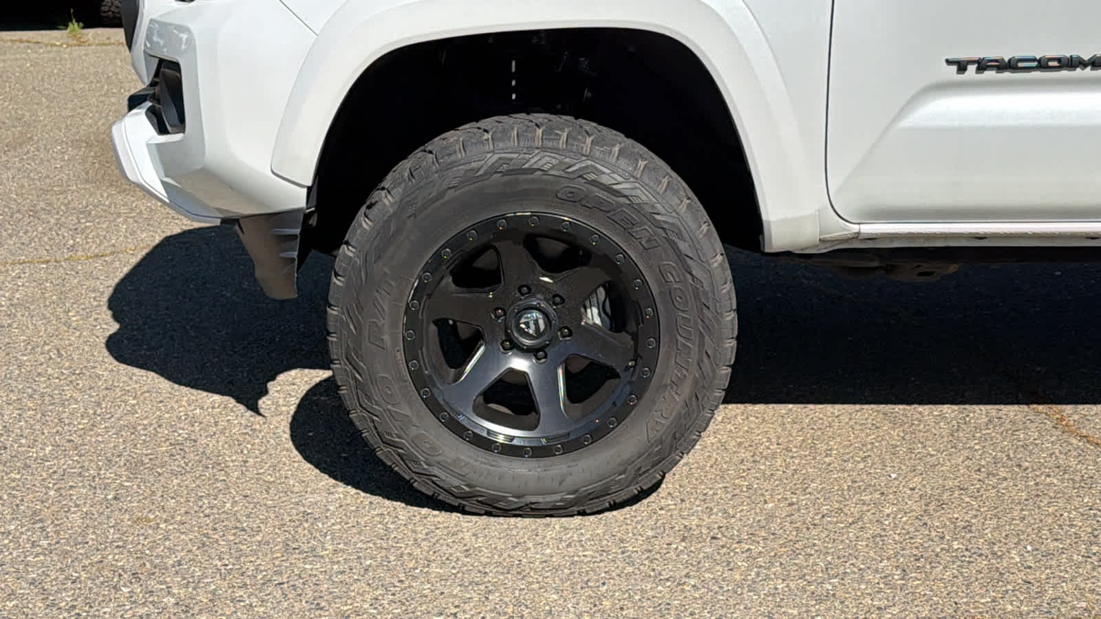 Thumbnail: 2021 Toyota Tacoma - 9