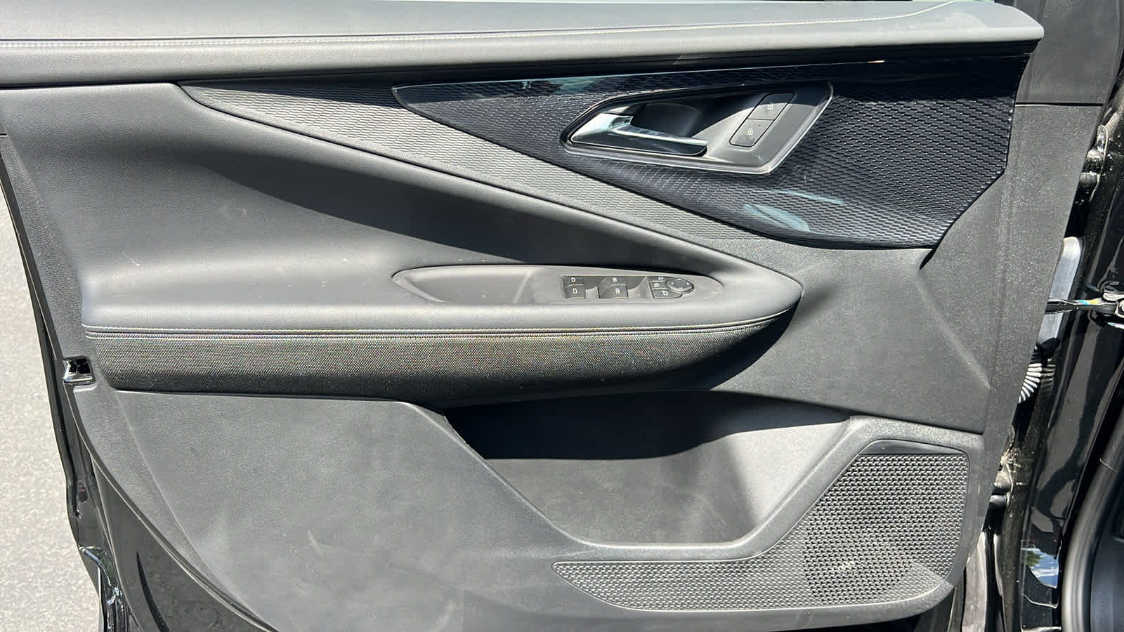 Thumbnail: 2024 Chevrolet Blazer EV - 23