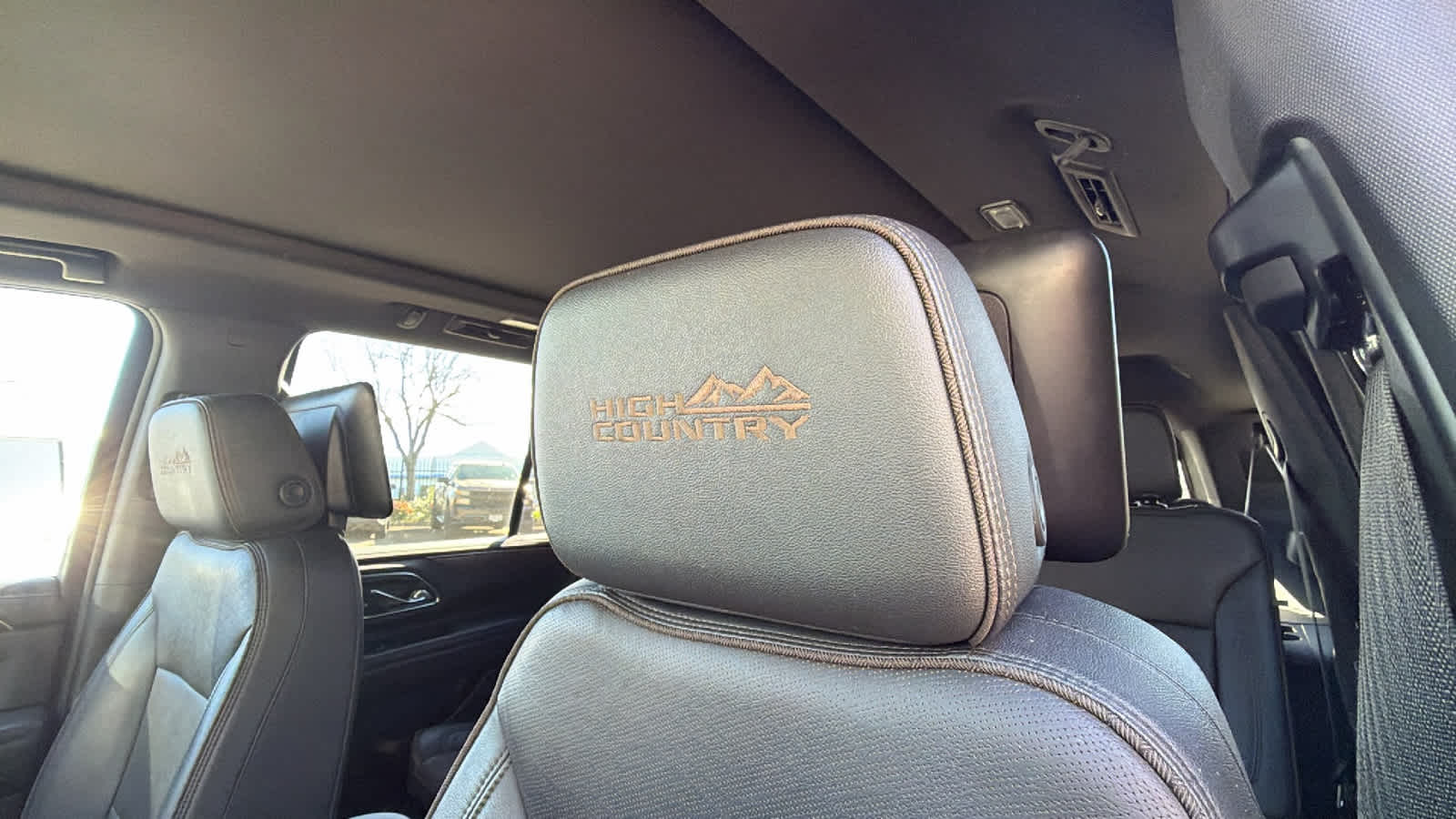 Thumbnail: 2021 Chevrolet Tahoe - 11