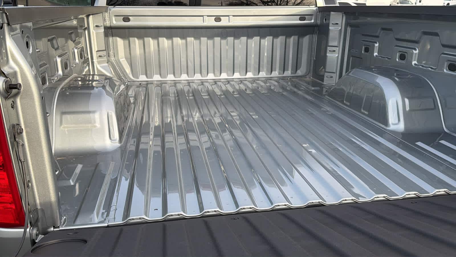 Thumbnail: 2026 Chevrolet Silverado 1500 - 27