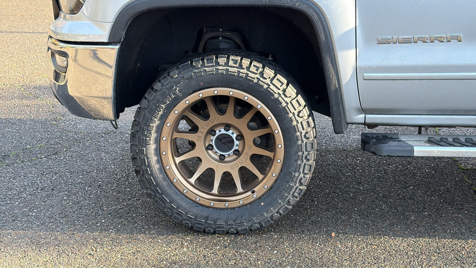 Thumbnail: 2017 GMC Sierra 1500 - 9