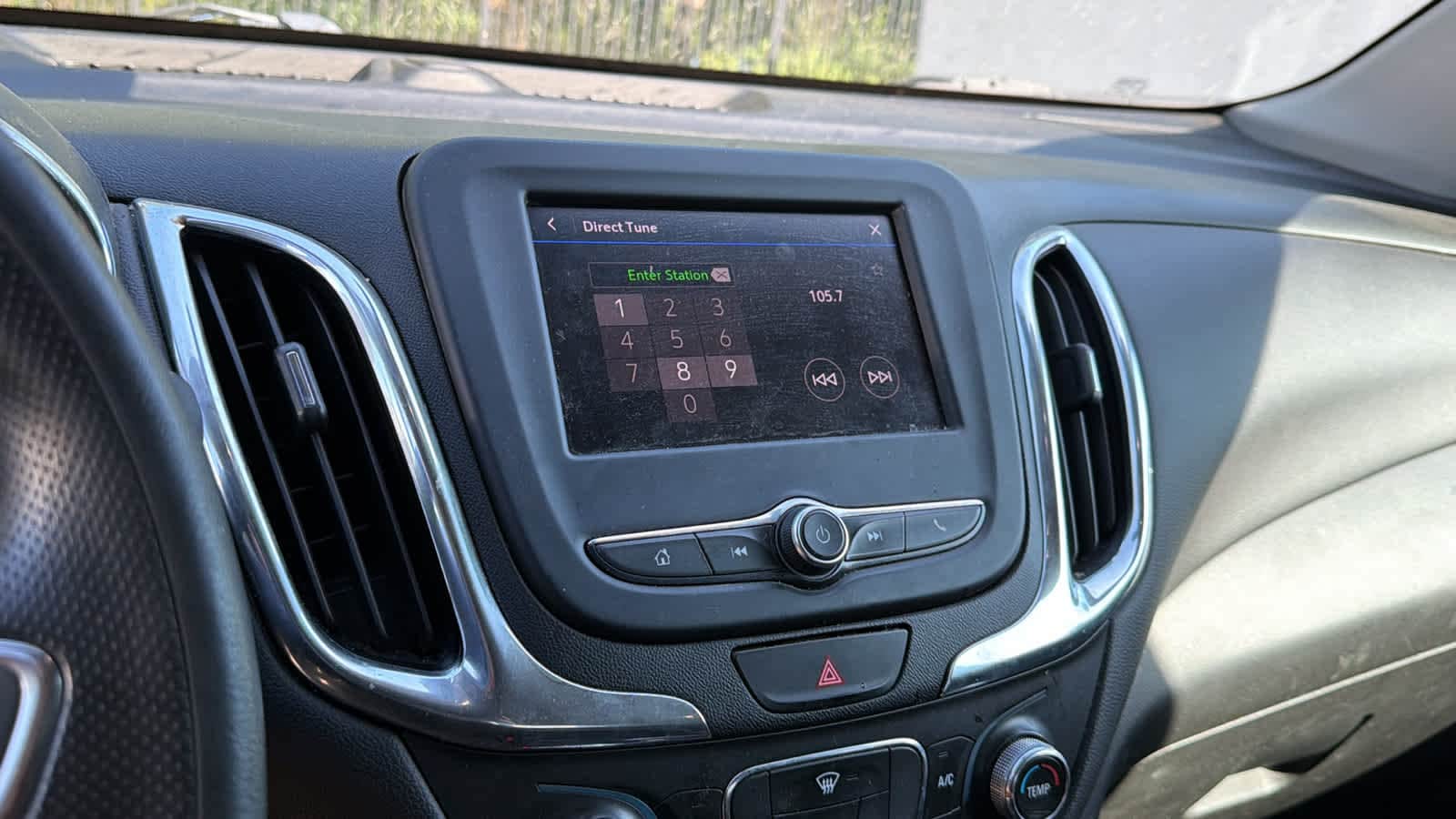 Thumbnail: 2021 Chevrolet Equinox - 14