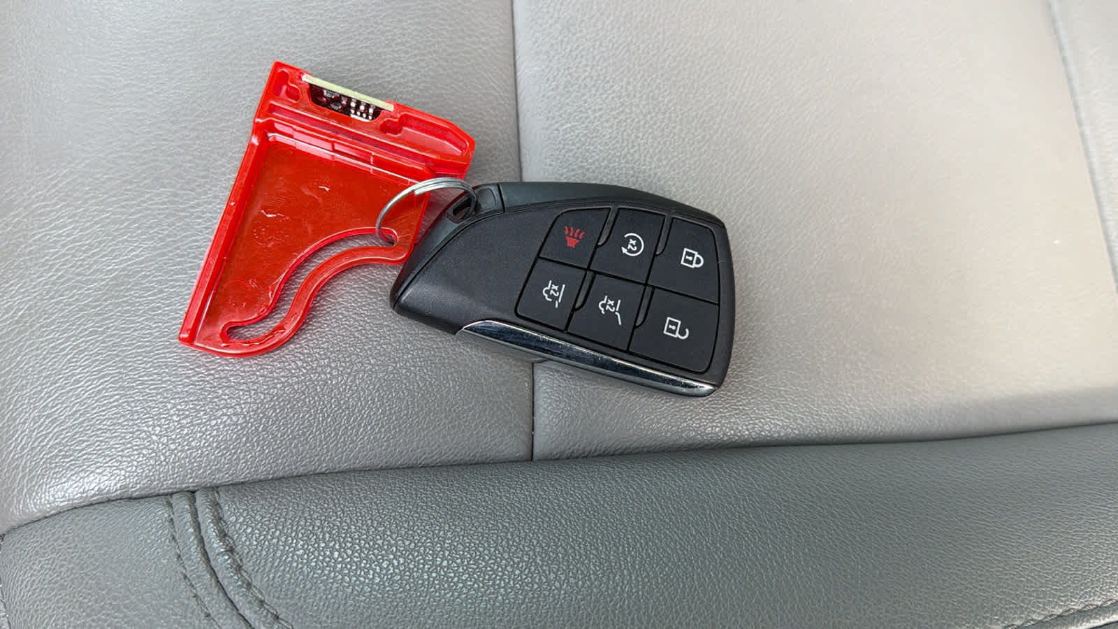 Thumbnail: 2023 Chevrolet Tahoe - 20