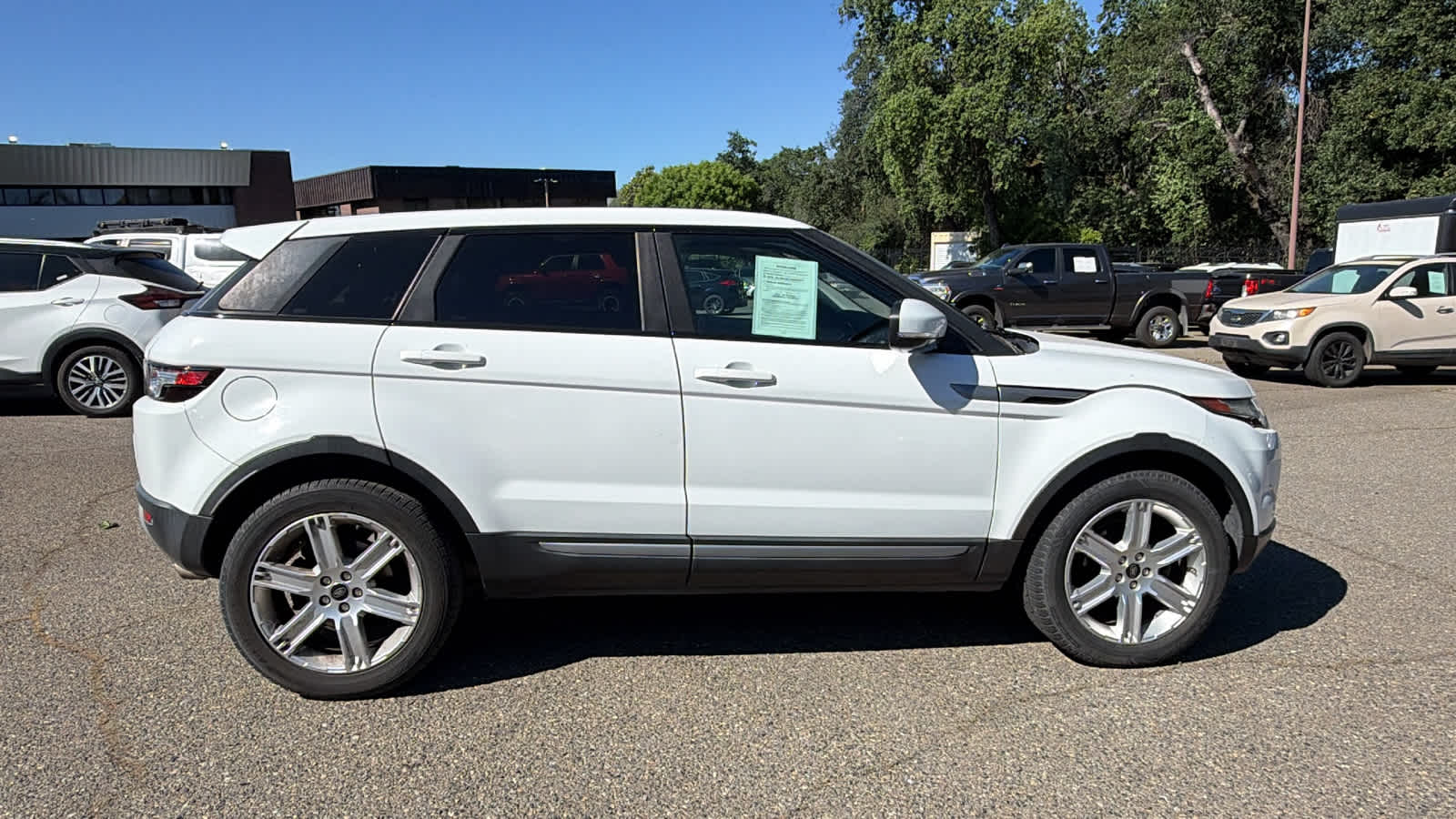 Thumbnail: 2013 Land Rover Range Rover Evoque - 4