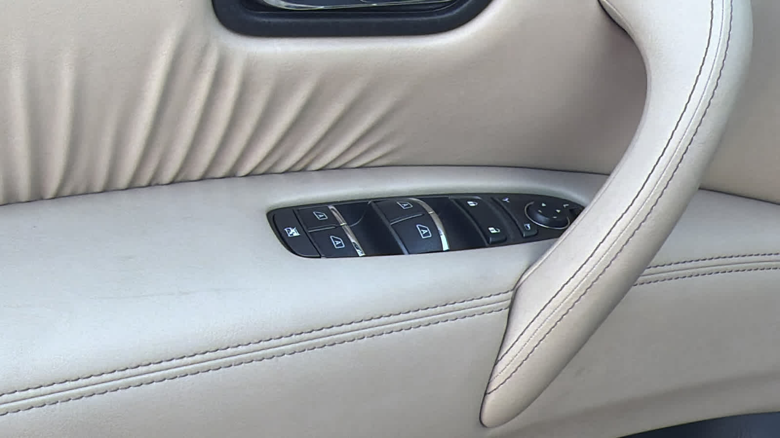 Thumbnail: 2023 Nissan Armada - 22