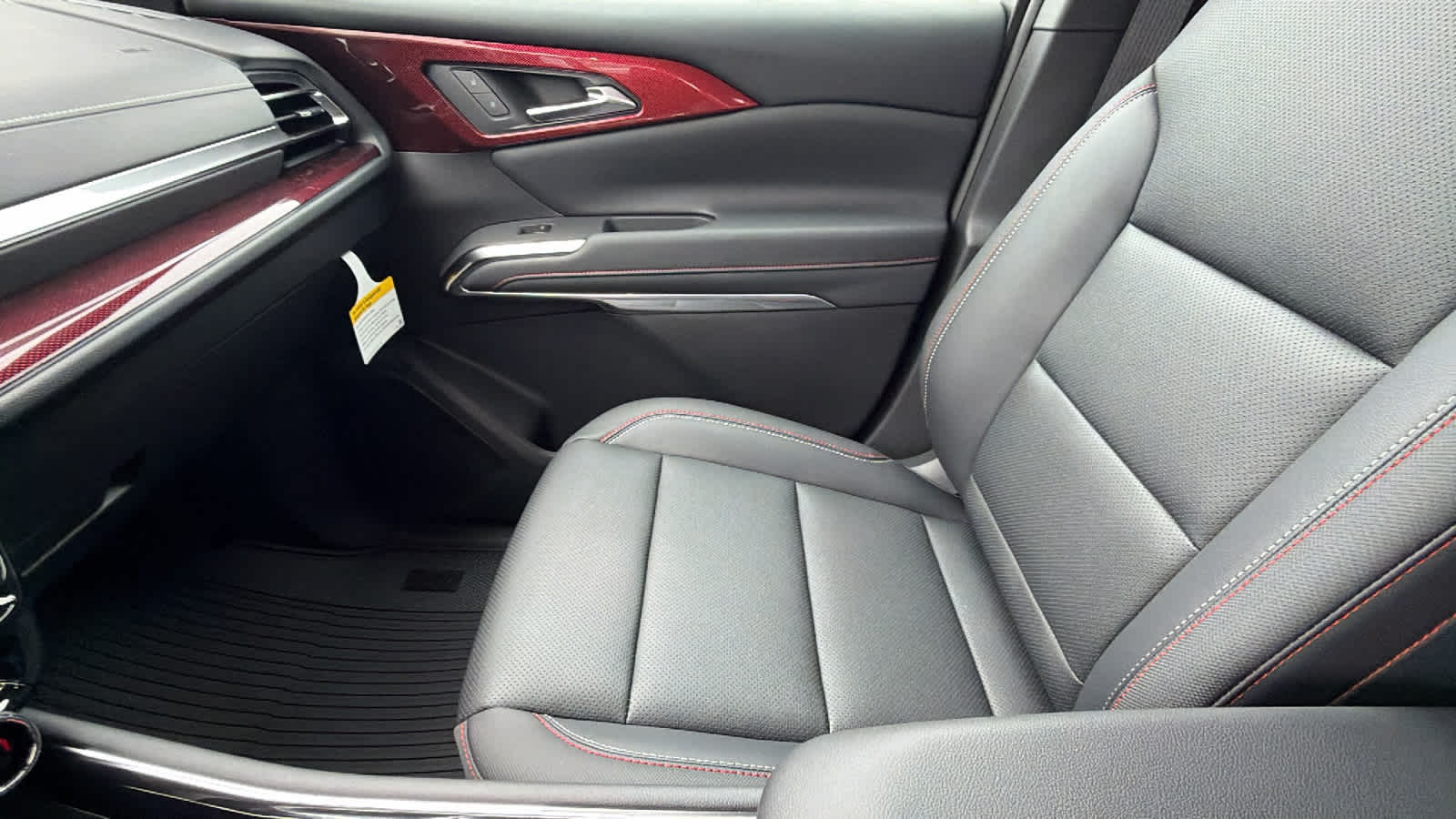 Thumbnail: 2026 Chevrolet Traverse - 12