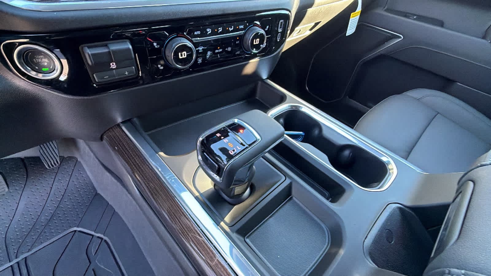 Thumbnail: 2026 Chevrolet Silverado 1500 - 13