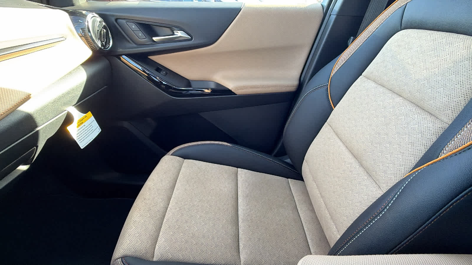 Thumbnail: 2026 Chevrolet Equinox - 12