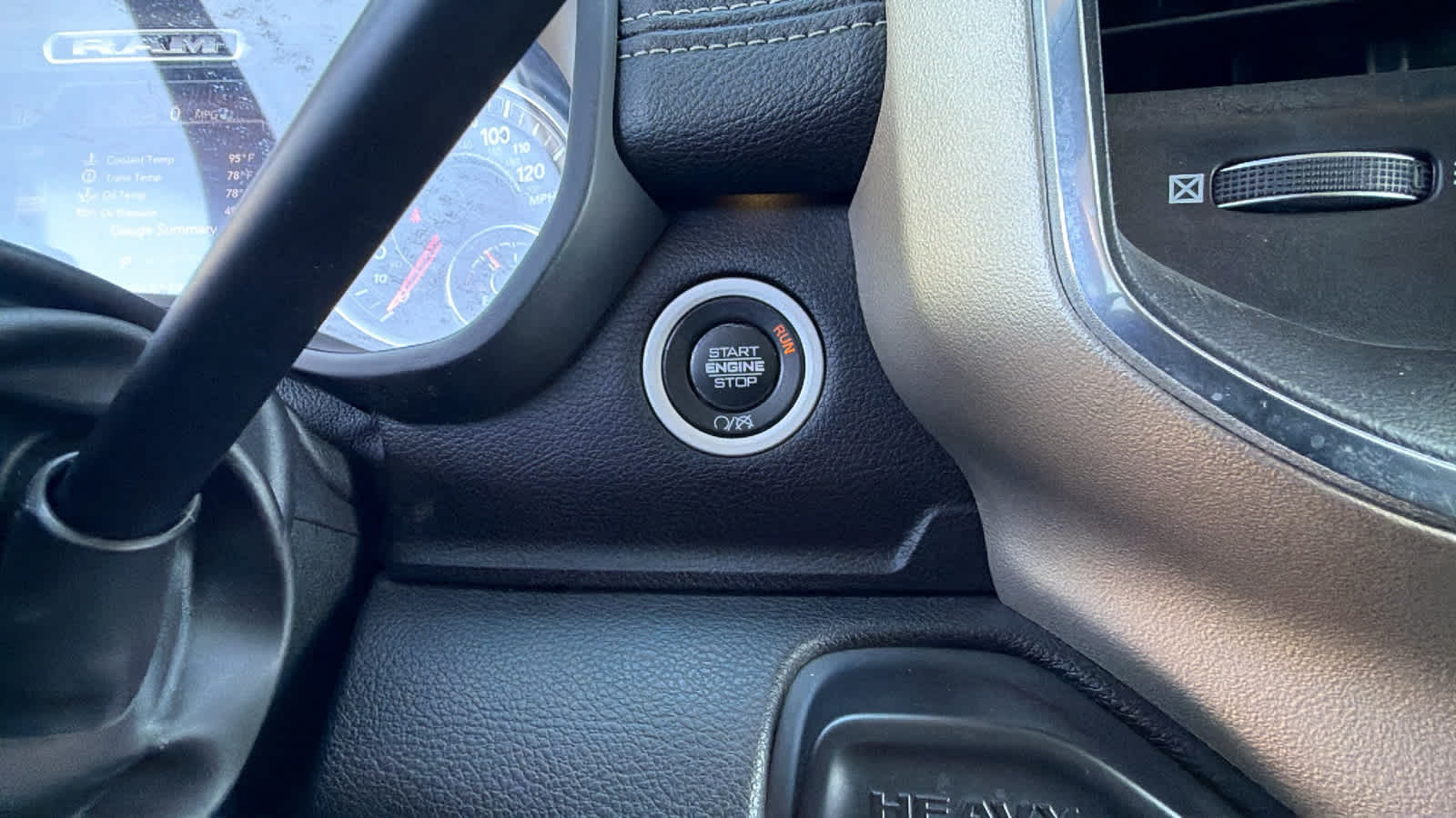 2020 RAM Ram 2500 Pickup Laramie - Photo 17