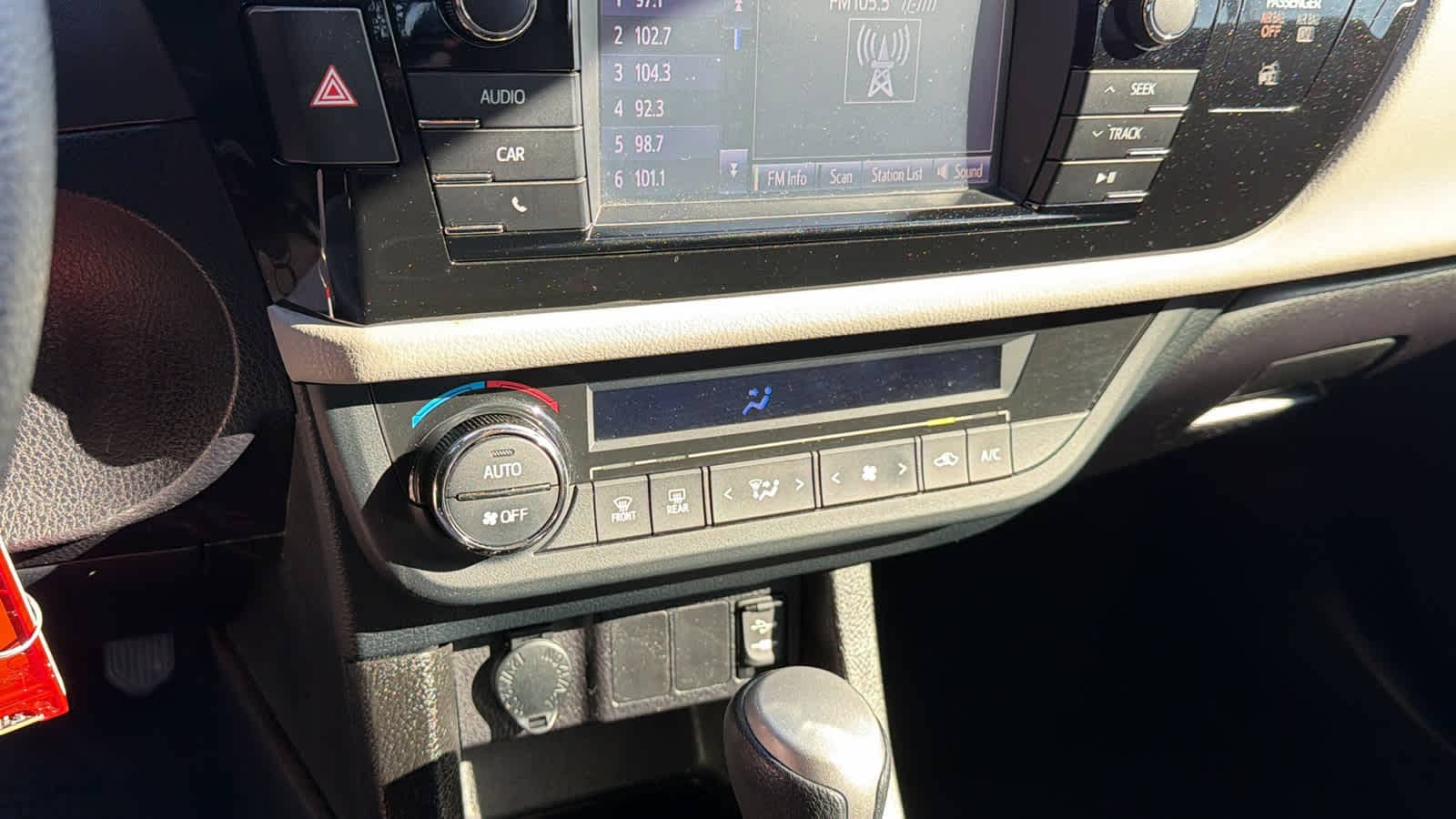 Thumbnail: 2016 Toyota Corolla - 13