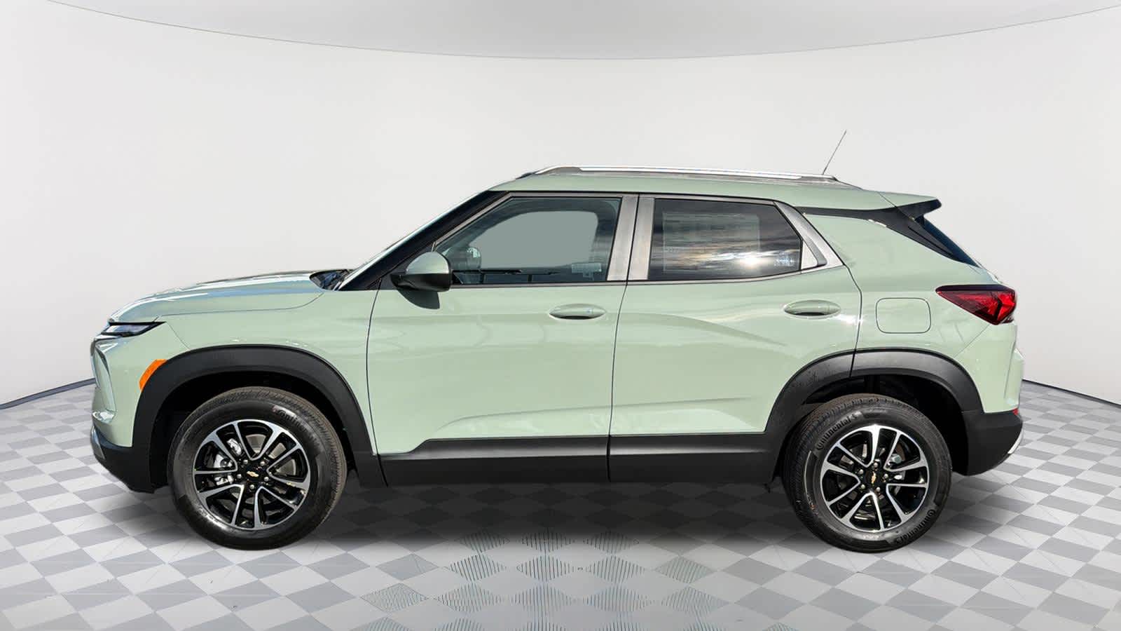 Thumbnail: 2026 Chevrolet TrailBlazer - 8