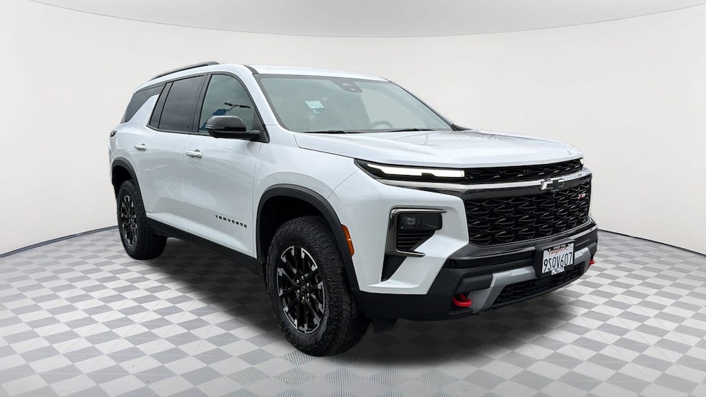 Certified 2025 Chevrolet Traverse Z71 SUV
