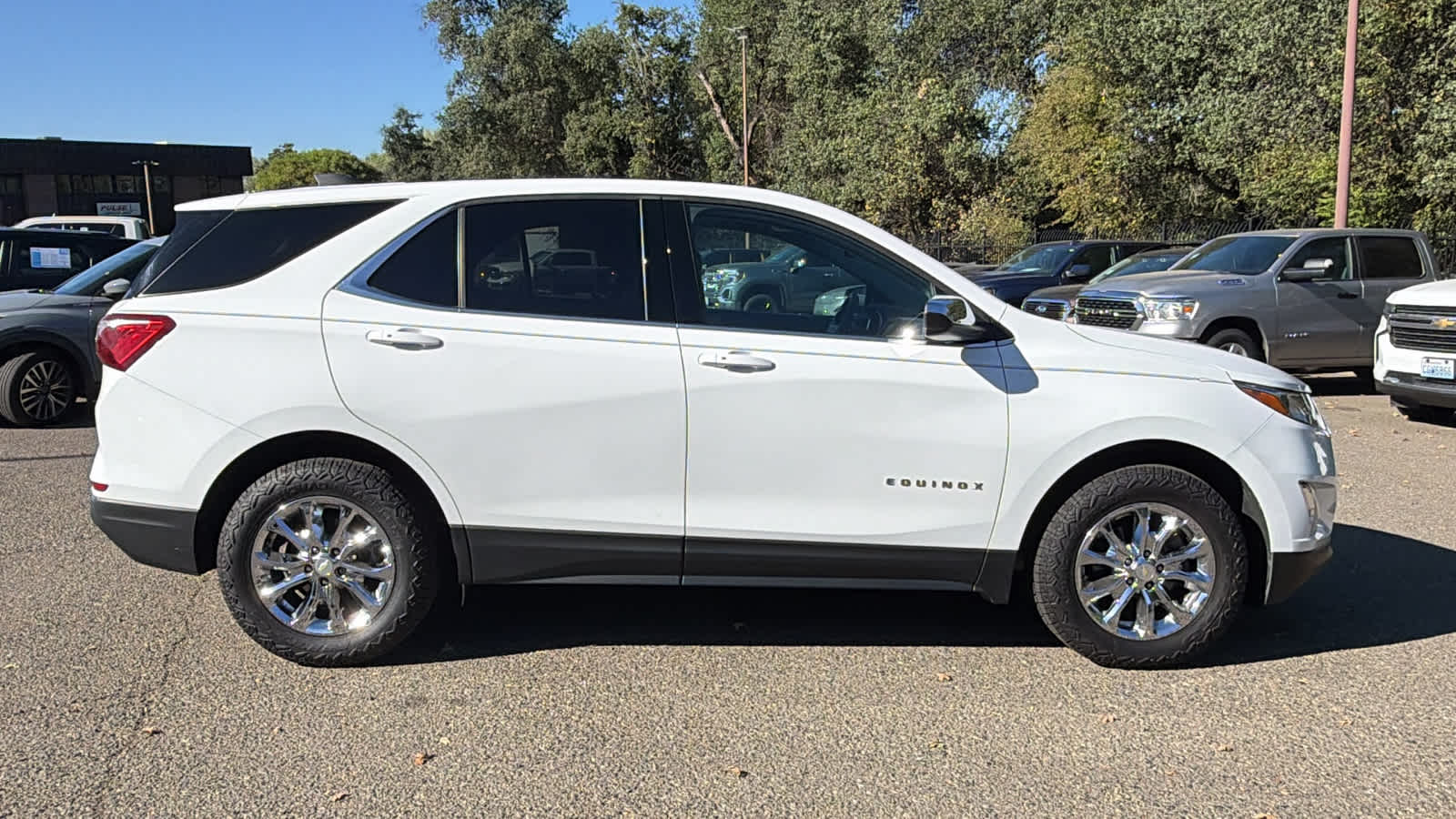 Thumbnail: 2019 Chevrolet Equinox - 4