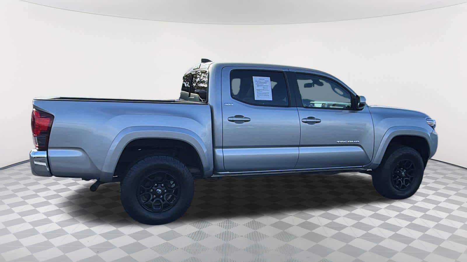 Thumbnail: 2021 Toyota Tacoma - 4