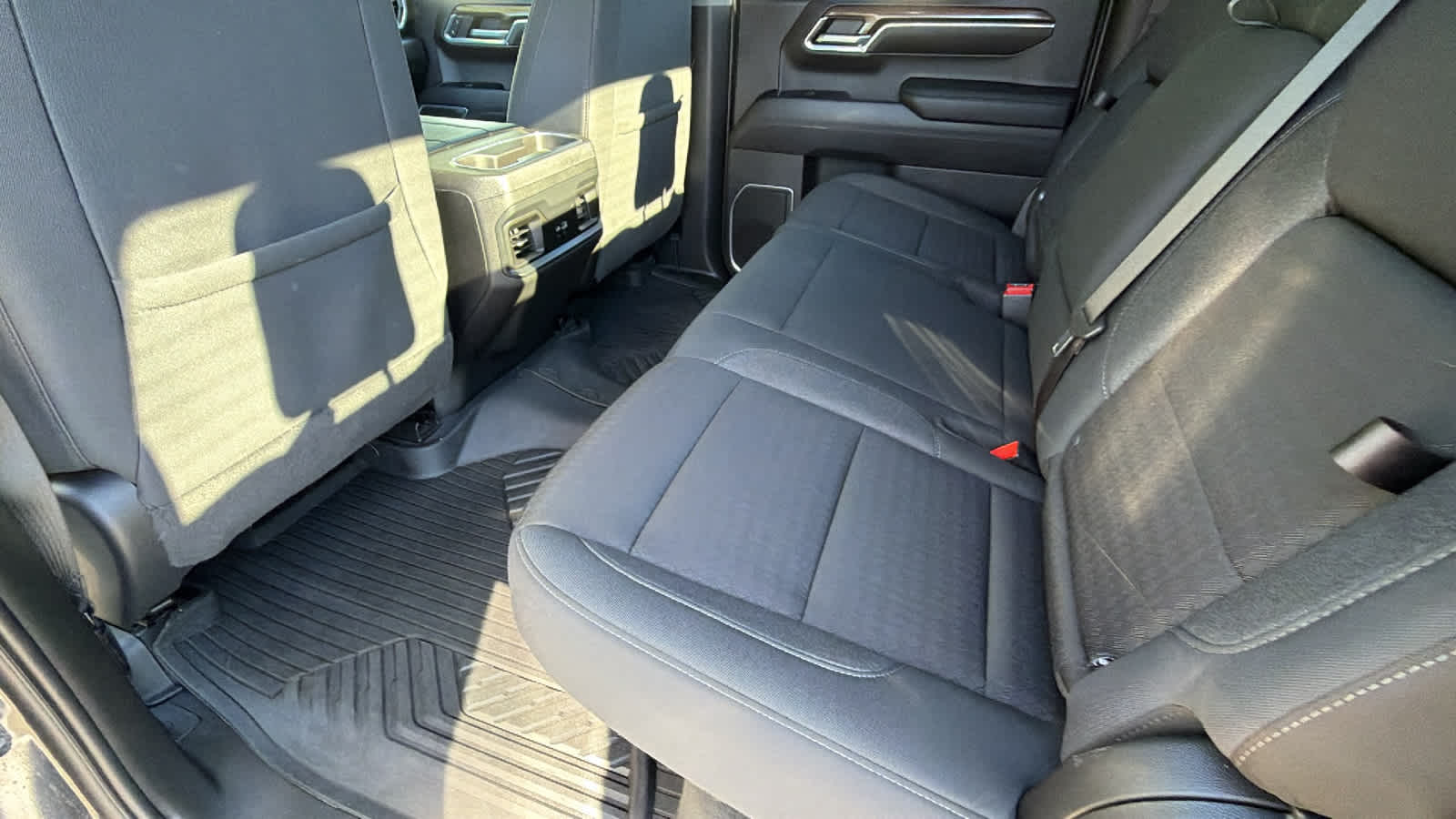 Thumbnail: 2023 Chevrolet Silverado 1500 - 17