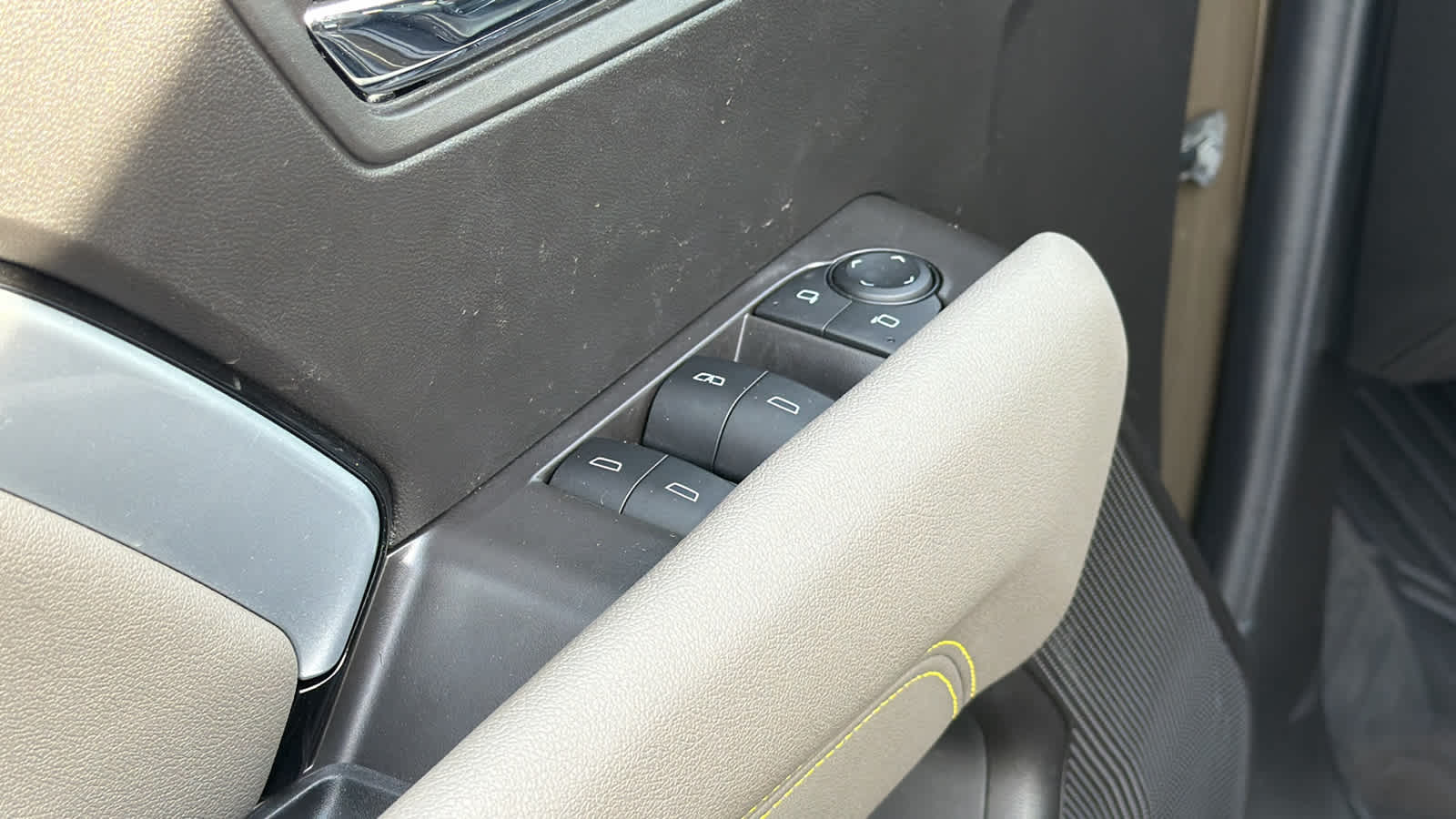 Thumbnail: 2025 Chevrolet Colorado - 22