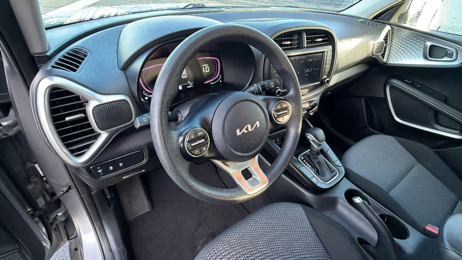 Thumbnail: 2023 Kia Soul - 10