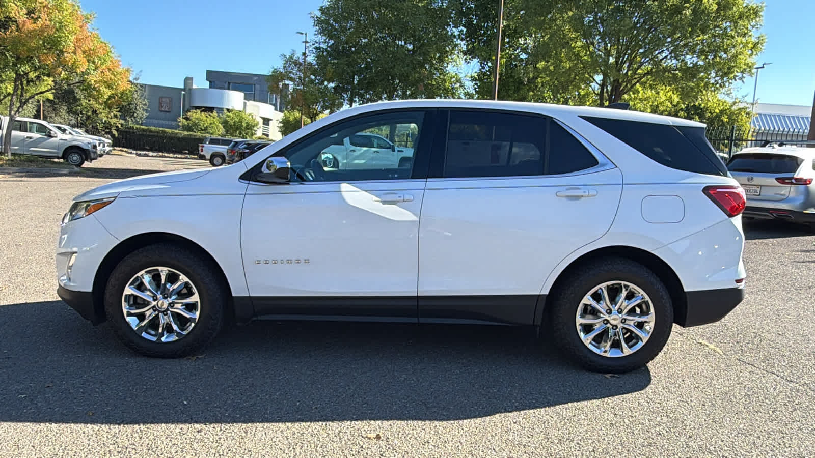 Thumbnail: 2019 Chevrolet Equinox - 8