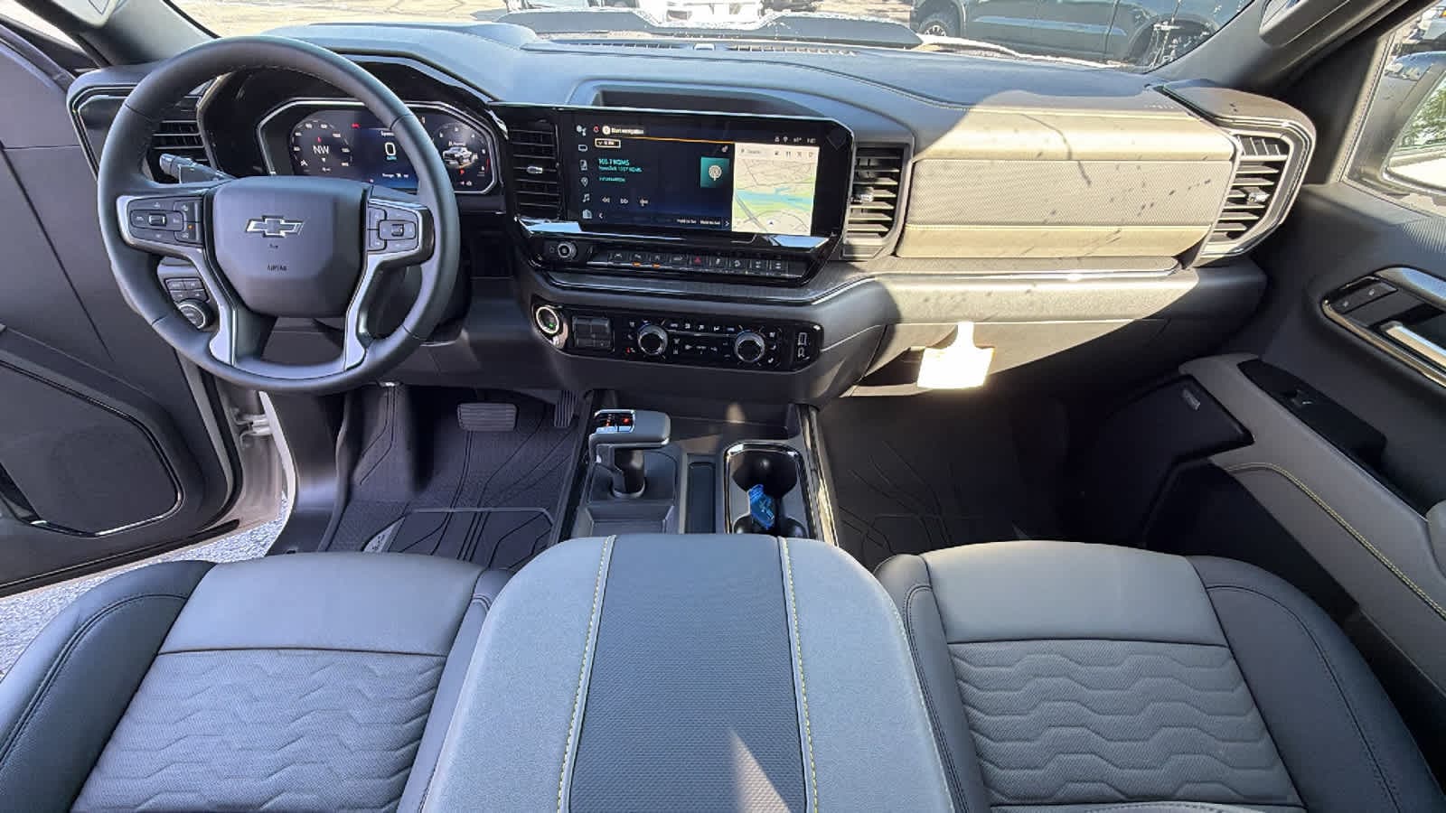 Thumbnail: 2026 Chevrolet Silverado 1500 - 26