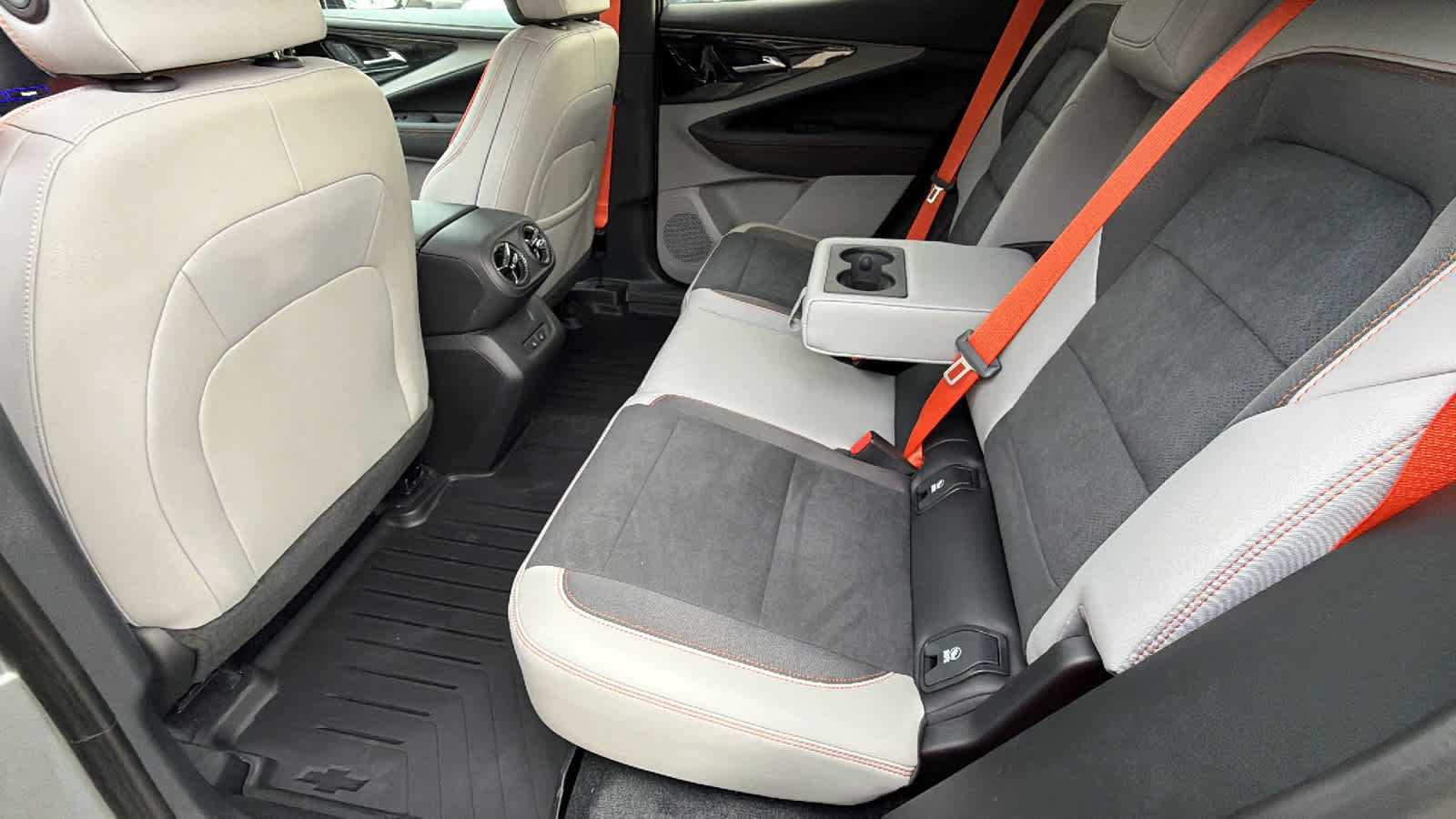 Thumbnail: 2026 Chevrolet Blazer EV - 24