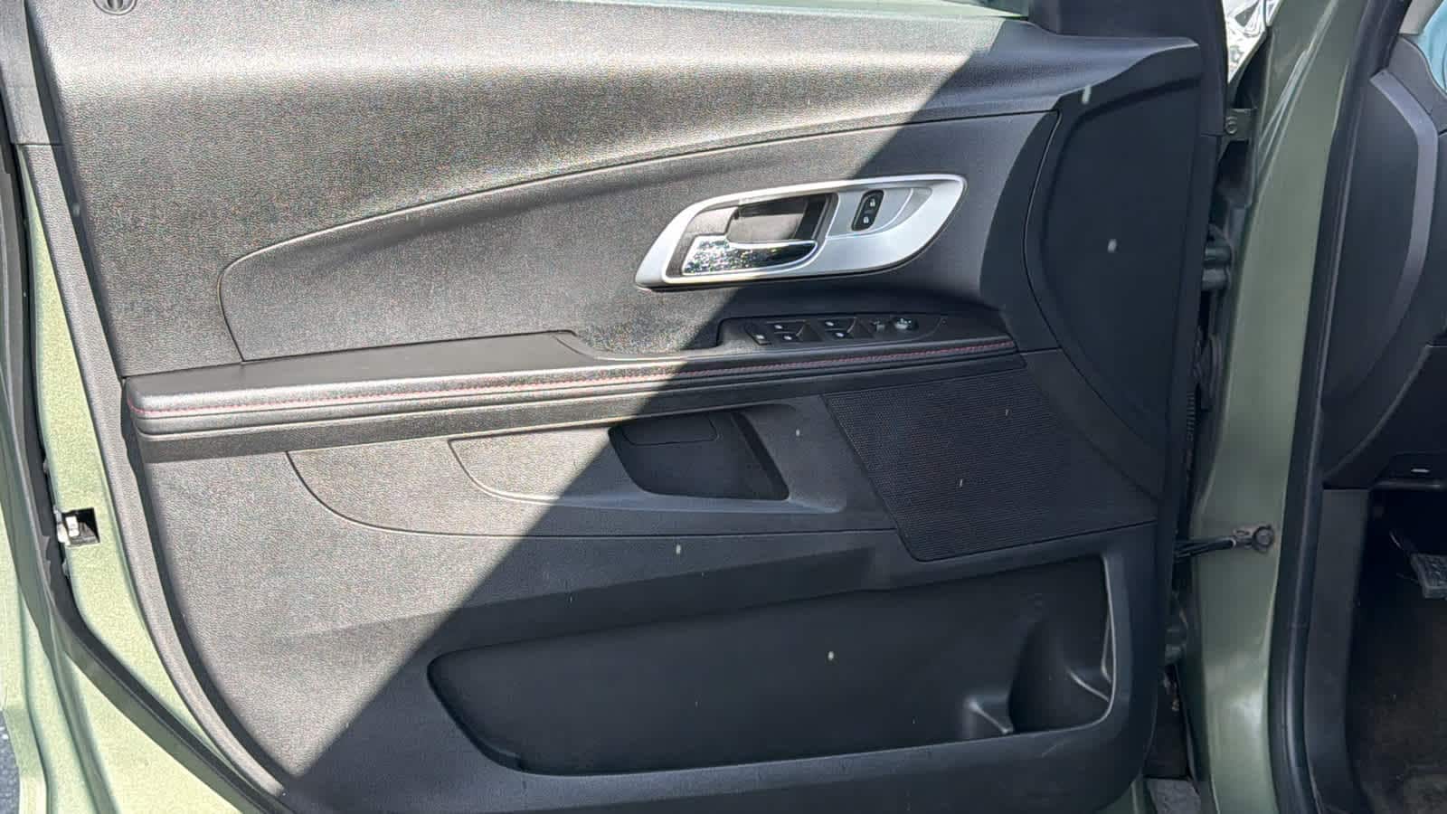 Thumbnail: 2015 Chevrolet Equinox - 23